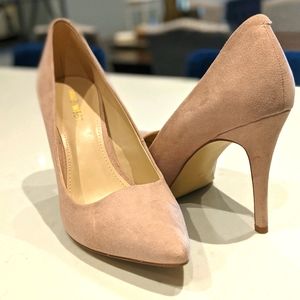 Nine West Nude Pumps